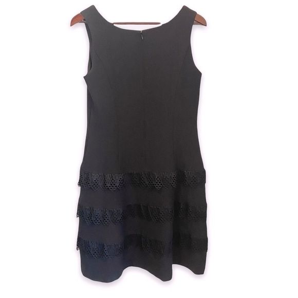 Chetta B sleeveless black fully lined dress lace detail on bottom size 8 - Picture 2 of 10